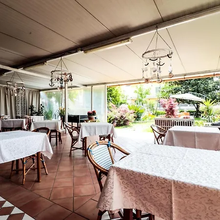 Zeno Bed & Breakfast 3*