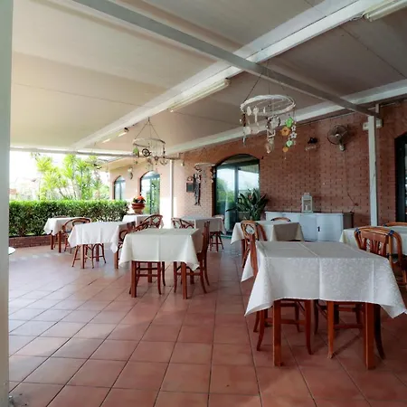 Zeno Bed & Breakfast Cinquale